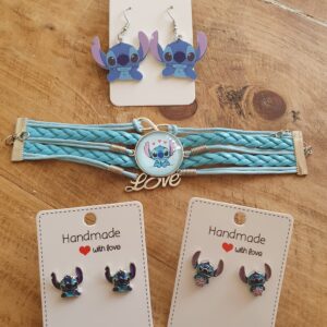 0.1 Stitch oorbellen en armband