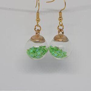 Oorbellen groene balletjes